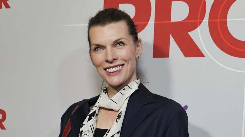 Bei der Special Screening von "Protector" in Los Angeles: Milla Jovovich auf dem roten Teppich