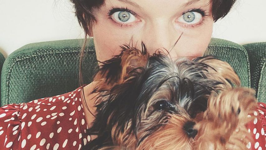Milla Jovovich und ihr Hund
