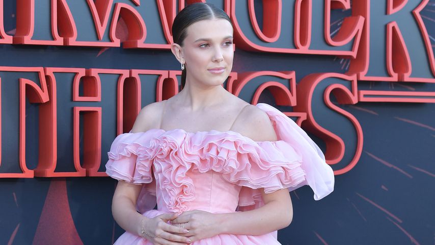 Im Mondschein: Hier knutschen Millie Bobby Brown & Jacob!