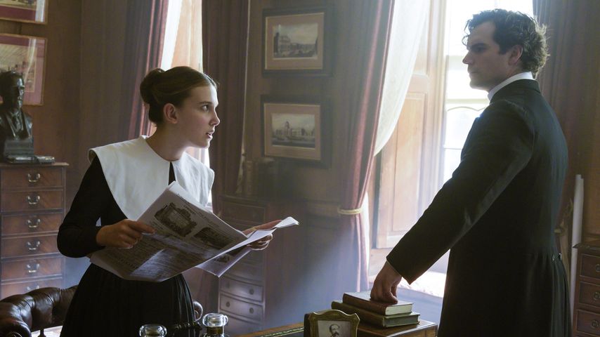 Millie Bobby Brown und Henry Cavill in "Enola Holmes"