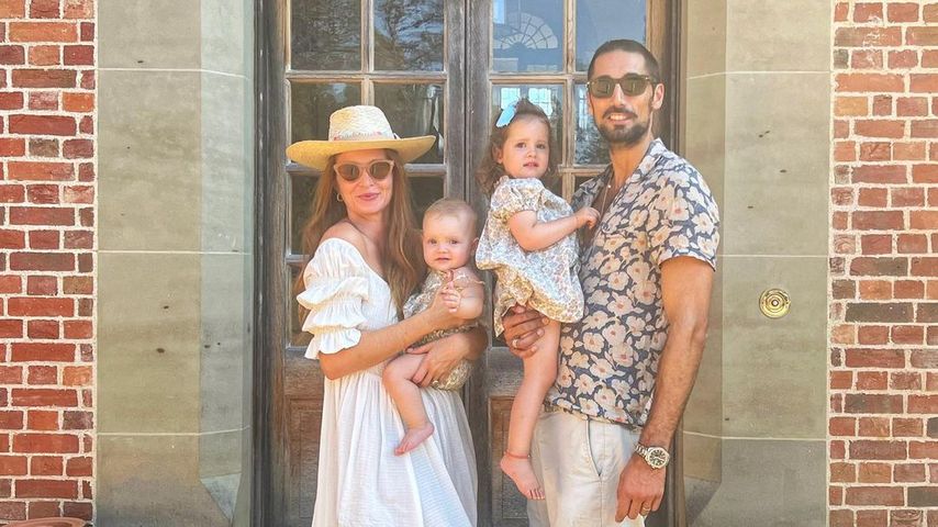 Millie Mackintosh mit ihrem Mann Hugo Taylor und ihren zwei Kindern