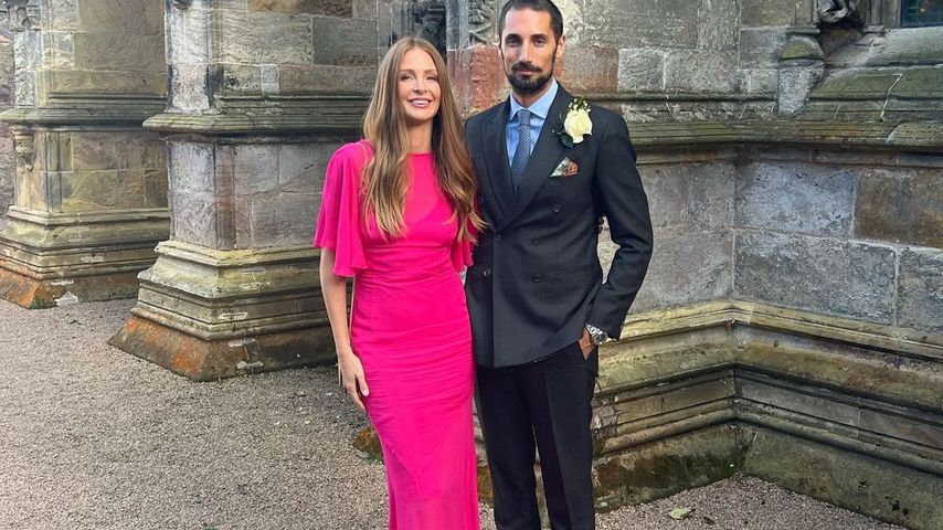 Wow! Millie Mackintosh zeigt Mega-Liebesbrief von ihrem Mann