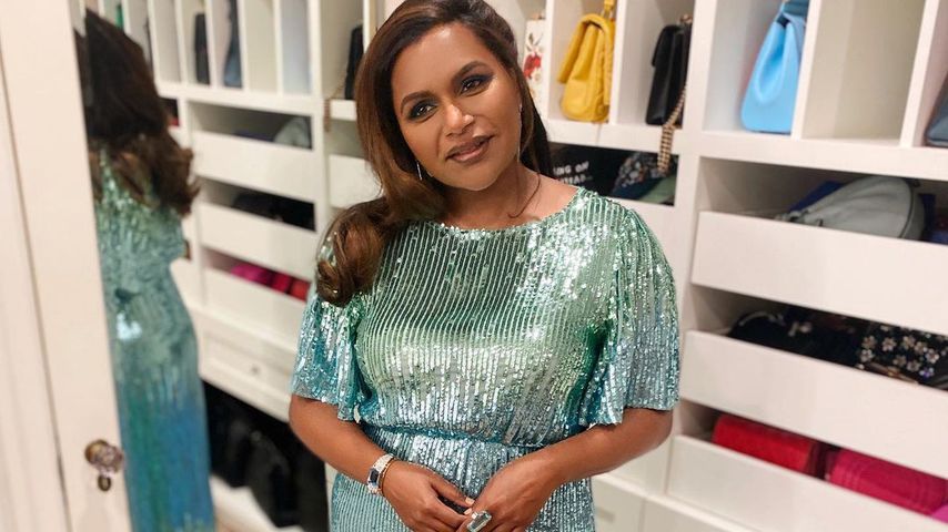 Zwei Monate nach Geburt: Mindy Kaling strahlt bei PCAs!