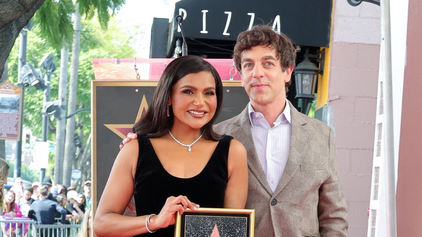 Mindy Kaling und BJ Novak bei der Verleihung von Mindys Stern auf dem Walk of Fame, Februar 2025