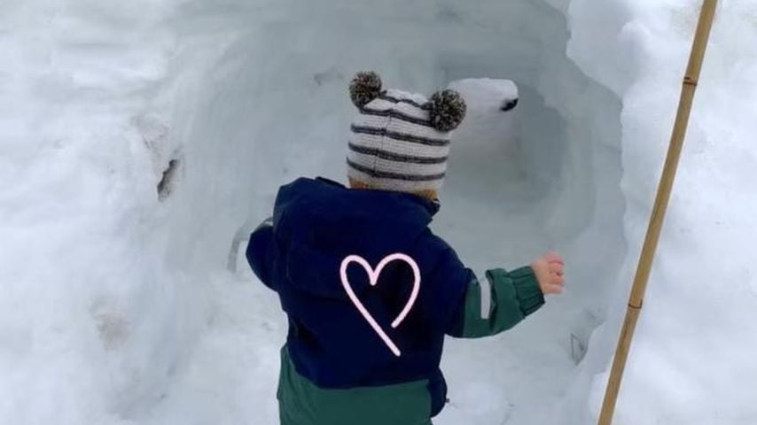 Miriam Neureuther postet ein Bild ihres jüngsten Sohns Mats im Schnee