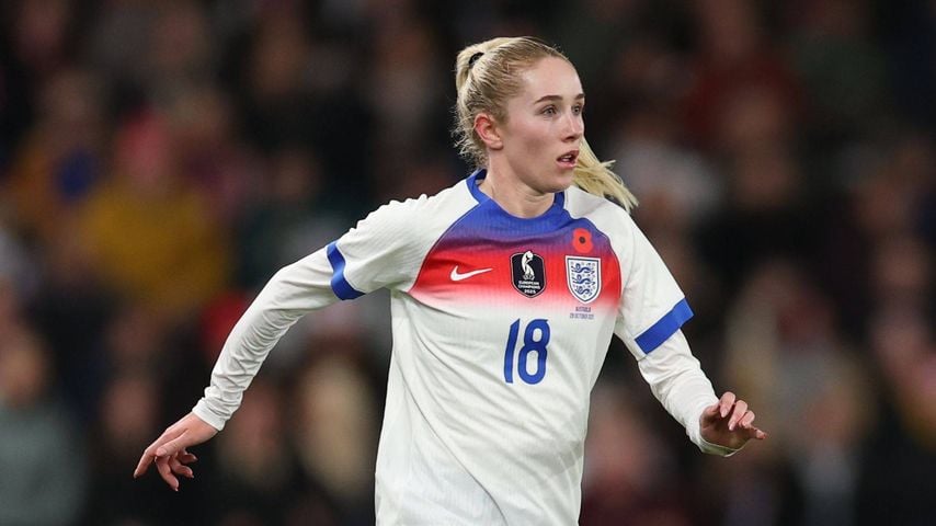 Missy Bo Kearns im Trikot von England im Testspiel gegen Australien in Derby, 2025