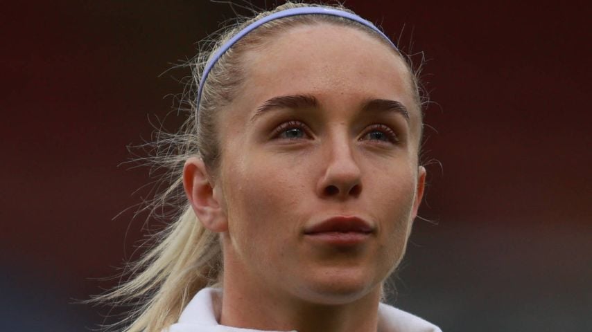 Fußballerin Missy Bo Kearns verlor Baby und erlitt Sepsis