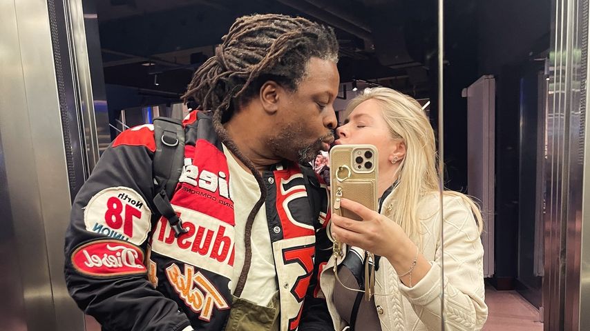 Mola Adebisi und Adelina Adebisi im November 2024