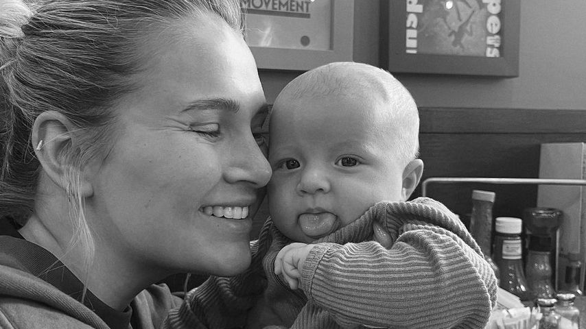 Molly-Mae Hague mit ihrer Tochter Bambi im Mai 2023