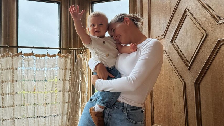 Molly-Mae Hague mit ihrer Tochter Bambi im Juni 2024