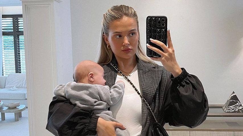 Molly-Mae Hague mit ihrer Tochter Bambi, März 2023