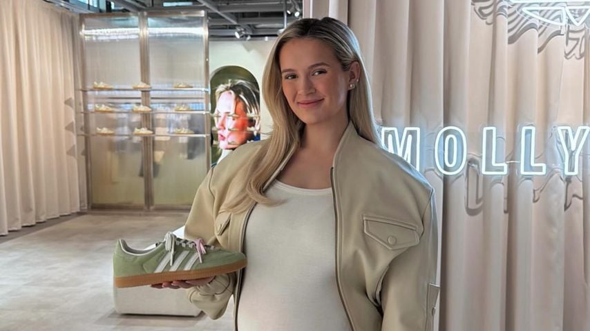 Molly-Mae Hague präsentiert ihren Adidas Schuh