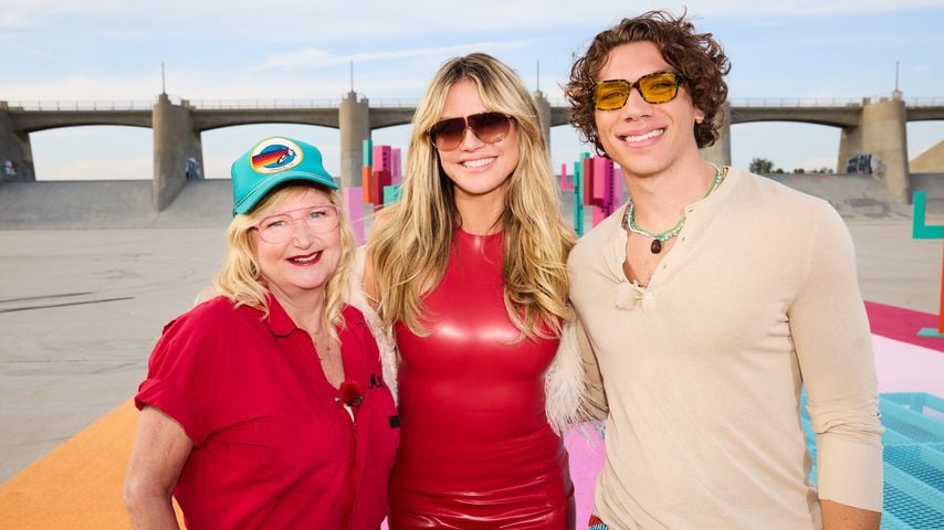 Mona May, Heidi Klum und Elias Becker bei GNTM