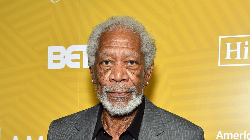 "Starke Schmerzen": Morgan Freeman soll kaum laufen können