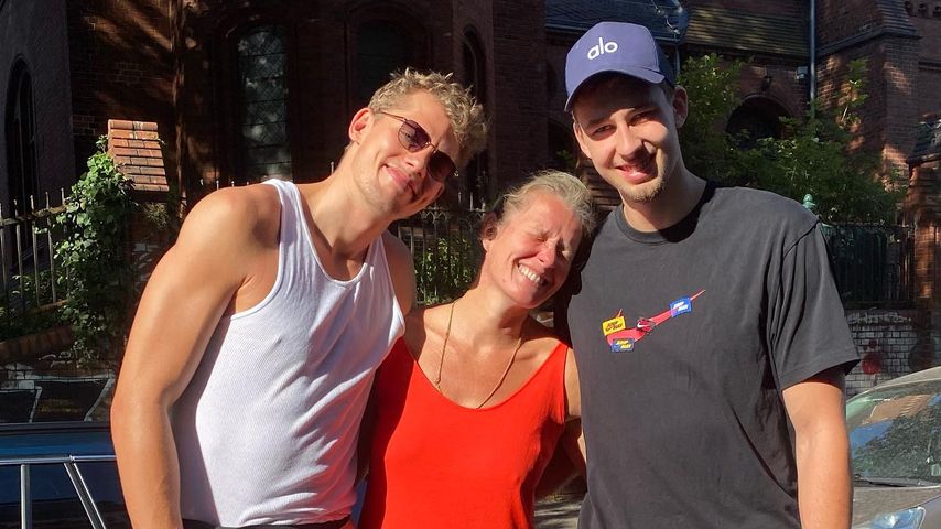 Moritz und Franz Wagner mit ihrer Mutter Beate