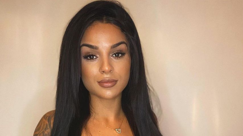 Mounia Ammar, "Beauty & The Nerd"-Beauty