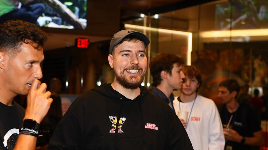YouTuber Mr Beast bei der Eröffnung seines Burger-Restaurants, 2022