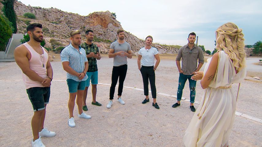 Mudi, Andreas, Matin, Marco, Luca, Tim und Gerda in Folge 3 von "Die Bachelorette"
