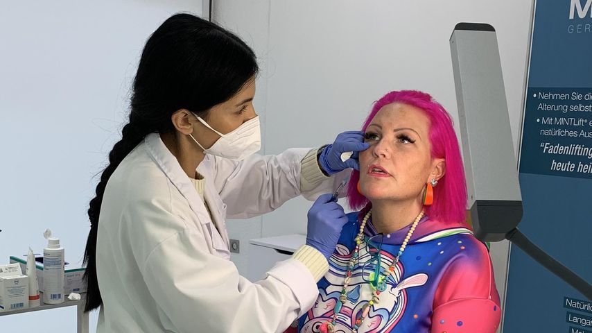 Nadine Zucker in der M.Y. Skin Clinic in Berlin, Januar 2022