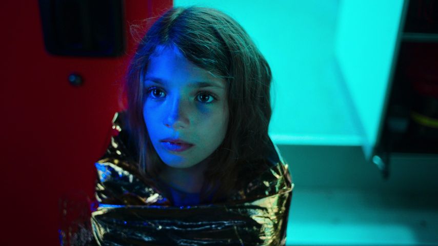 Naila Schuberth in "Liebes Kind"