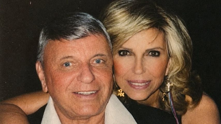 Nancy Sinatra ehrt Frank Sinatra 28 Jahre nach seinem Tod