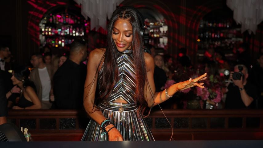 Naomi Campbell legt als DJane bei der Carbone-Dubai-Eröffnungsparty im Atlantis The Royal auf