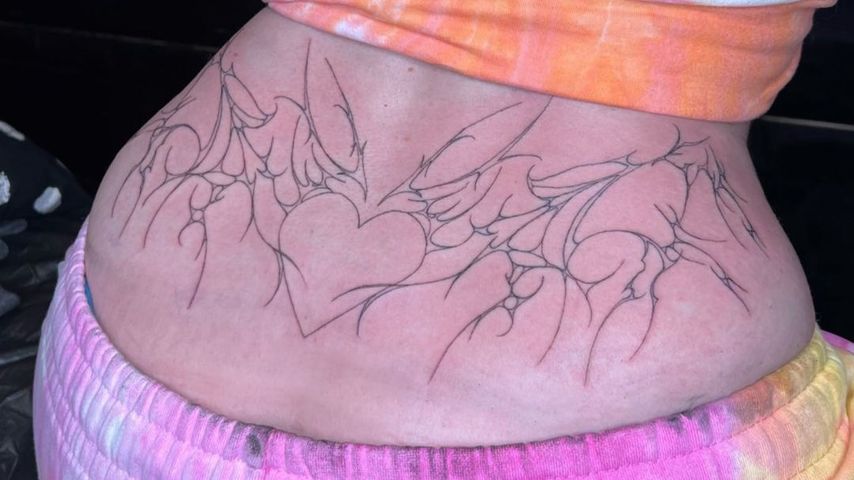 Naomi Jons Tattoo