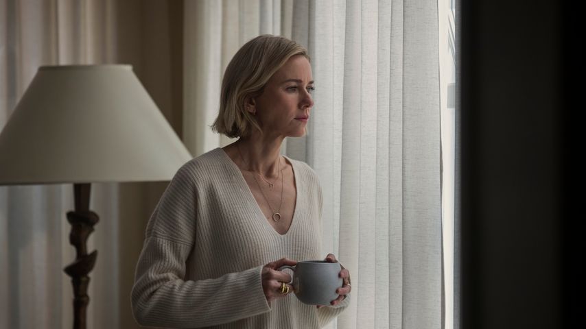Naomi Watts in "The Watcher"