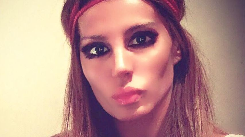 Totes Playboy-Model (41) nackt in Nachtclub aufgefunden!
