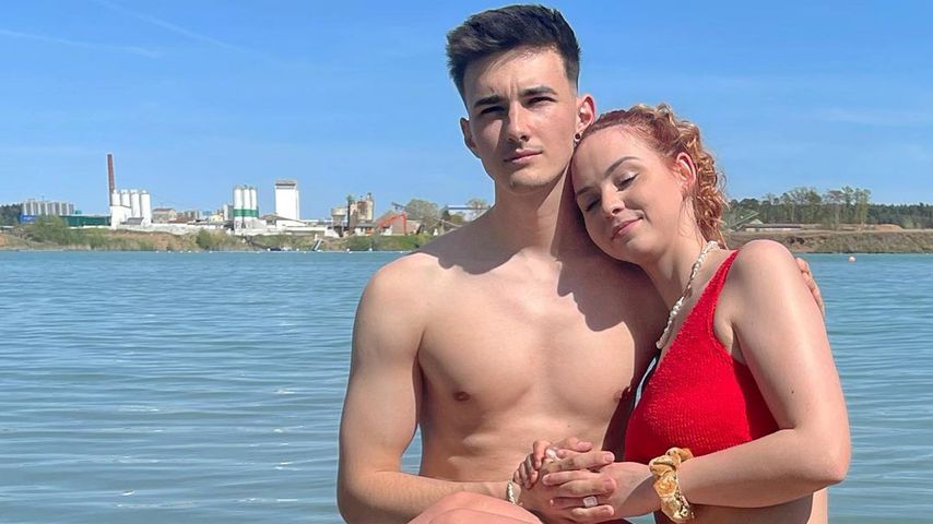 Nathan Goldblat und Annika Sofie im Urlaub