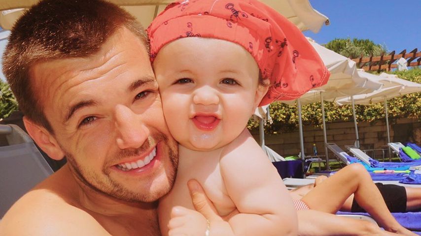 Nathan Massey mit Söhnchen Freddie-George