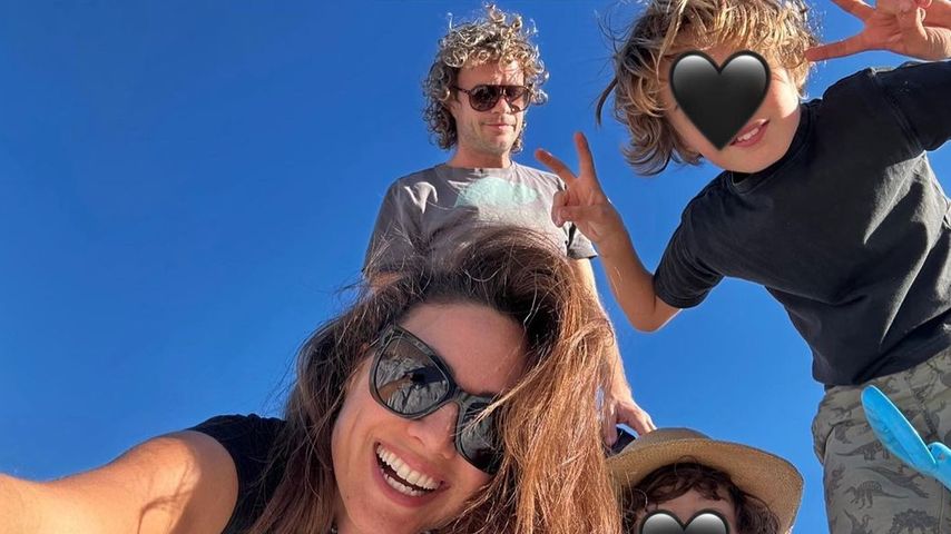 Nazan Eckes mit ihrem Ex-Mann Julian und ihren Söhnen, Dezember 2022