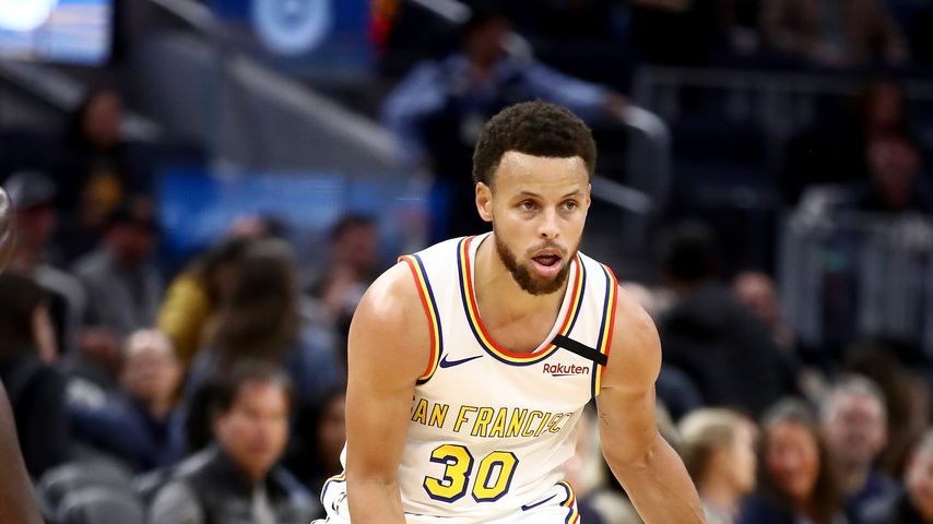 NBA-Star Curry hatte zwei Autounfälle in nur zehn Minuten