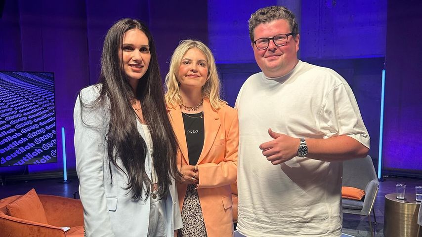 Nessi und Ina von Coupleontour mit Manager Niklas