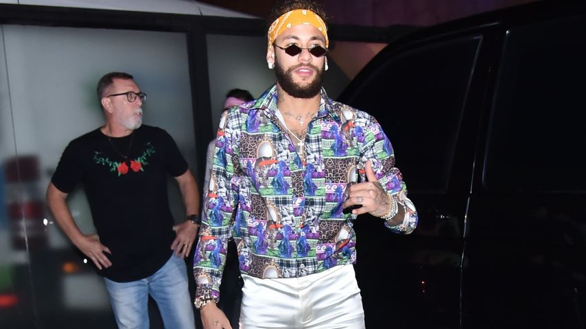 Erkannt? Neymar Jr. posiert im ausgefallenen Hippie-Kostüm!