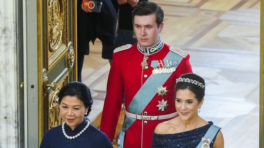 Ngô Phng Ly, Kronprinz Christian und Königin Mary treffen zum Staatsbankett im Schloss Christiansborg ein