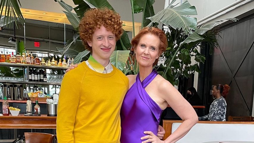 "And Just Like That"-Star Cynthia posiert mit Seriensohn!