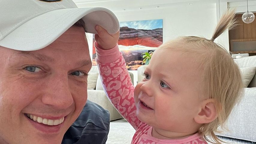 Papa Nick Carter stolz: Seine Tochter Pearl (1) liebt Schule