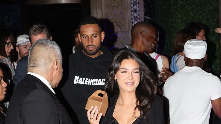 Trotz erneuter Anklage: Nick Kyrgios feiert die Probleme weg