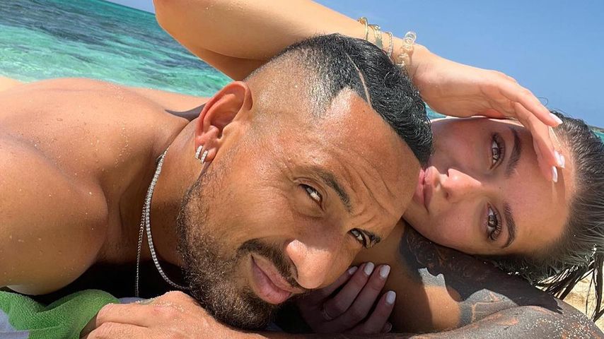 Nick Kyrgios und Costeen Hatzi im Juli 2022 auf den Bahamas