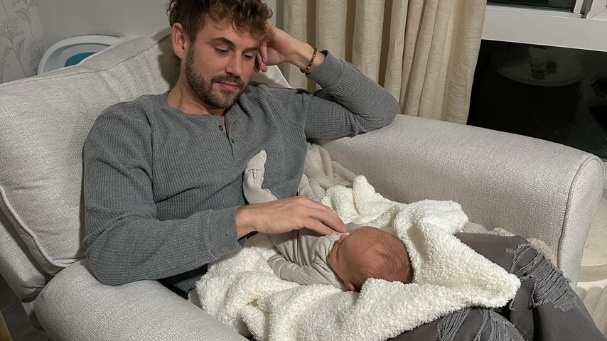 Nick Viall mit seiner Tochter River Rose