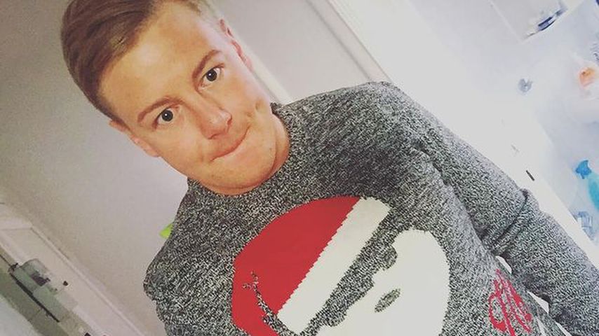 Übertrieben? "Take Me Out"-Boy im Weihnachtsmannkostüm