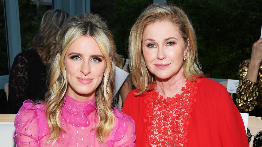 Nicky Hilton mit ihrer Mutter Kathy im Juli 2018 in Paris