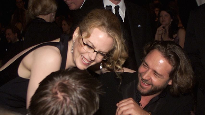 Nicole Kidman und Russell Crowe bei den Screen Actors Guild Awards 2002 im Shrine Auditorium in Los Angeles