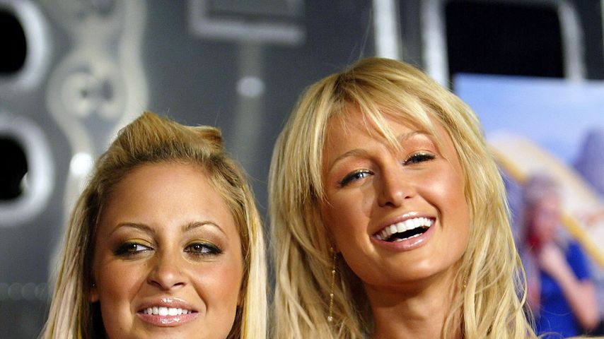 Nicole Richie und Paris Hilton 2004