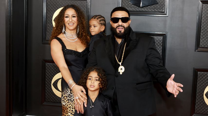 Nicole Tuck mit ihrem Mann DJ Khaled und ihren beiden Söhnen bei den Grammys 2023