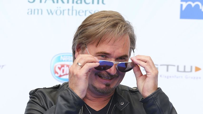 Nik P., Sänger