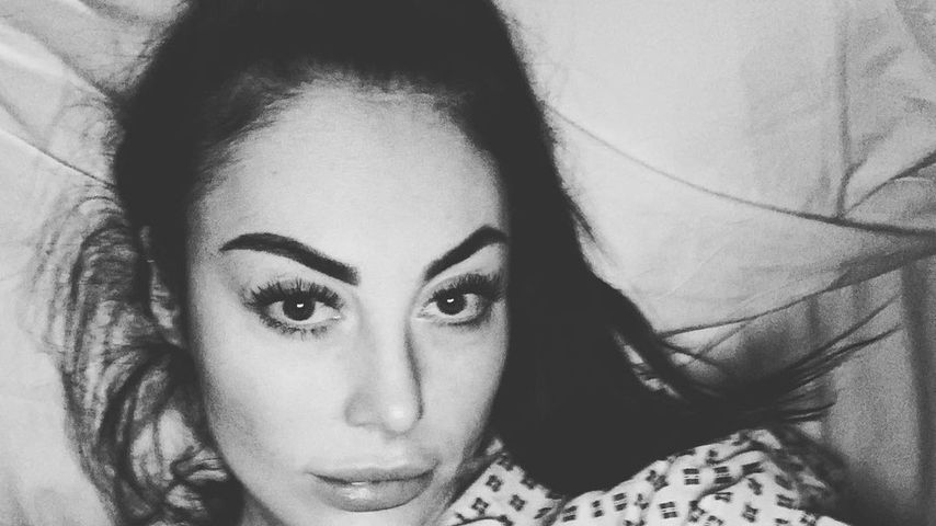 Nikki Manashe im Krankenhaus