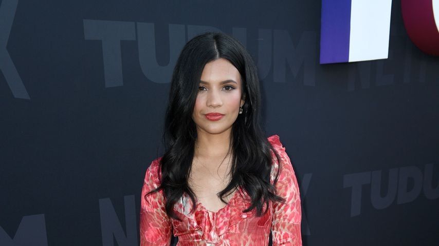 Nikki Rodriguez bei Netflix Tudum 2025 im The Kia Forum in Inglewood, Kalifornien