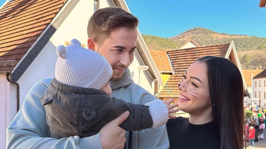 Niko Kronenbitter, Katharina Eisenblut und ihr Sohn im Februar 2023